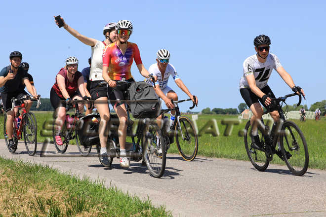 F15683.jpg